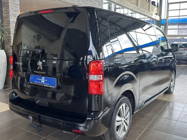 Peugeot Traveller