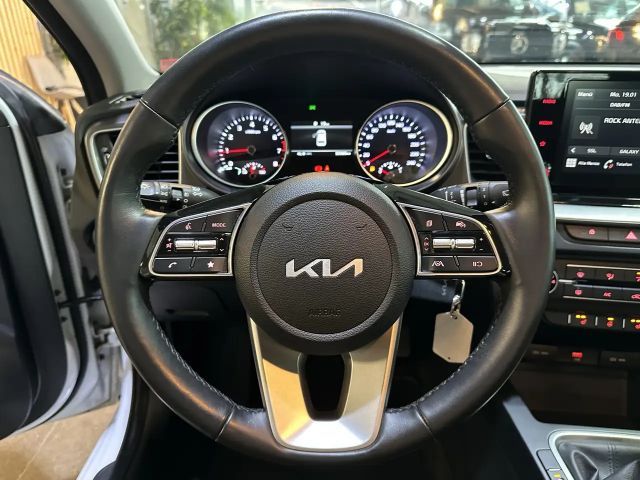Kia Ceed / cee'd