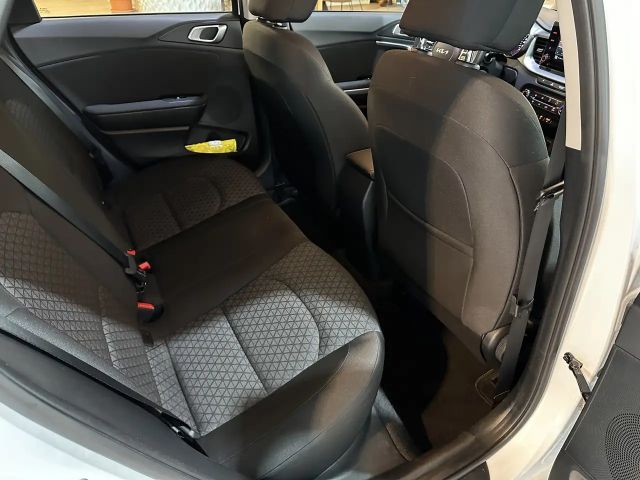 Kia Ceed / cee'd