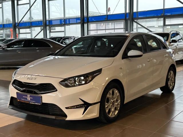 Kia Ceed / cee'd