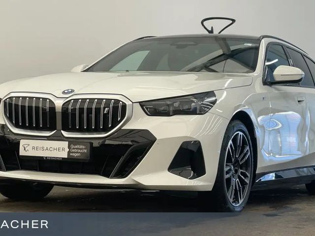 BMW i5 A eDrive40 Tou M-Sport AHK LCPro ACCPro 360° 2024 Elektrisch