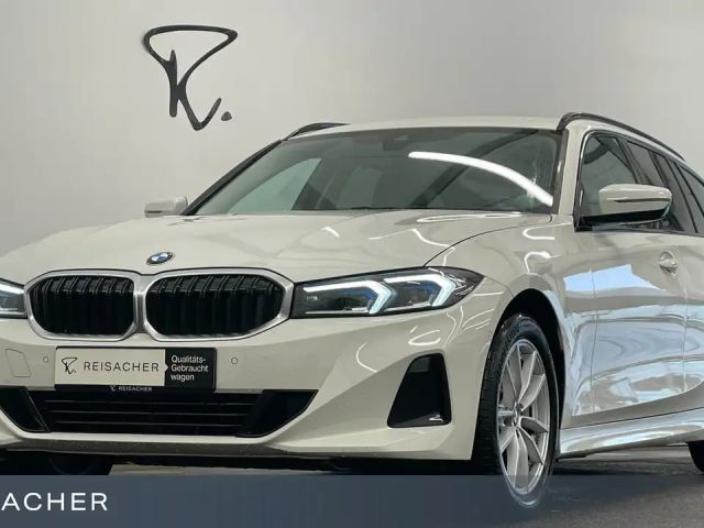 BMW 330 i A xDrive Tou LCPro HUD PDC RFK LED HiFi 17" 2024 Benzine
