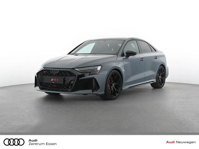 Audi RS3 LIMOUSINE MATRIX LED NAVI 2026 Benzine