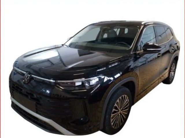Volkswagen Tayron 1.5 eTSI Navi-Pro Matrix Pano IQ AHK 360° 2025 Benzine