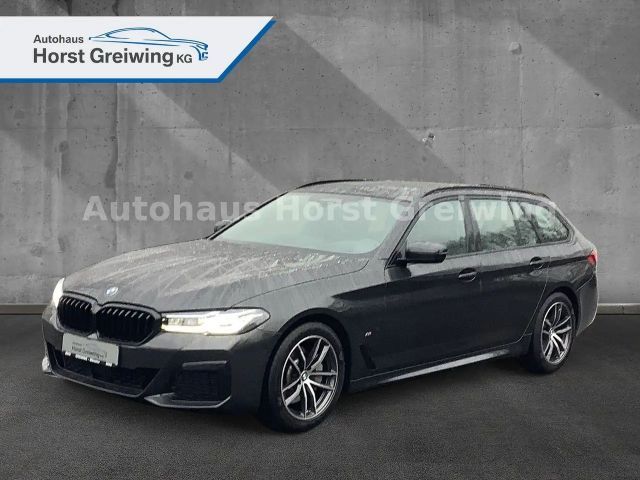 BMW 530 Touring 530 i M Sport ACC,HUD Laser Pano 2023 Benzine