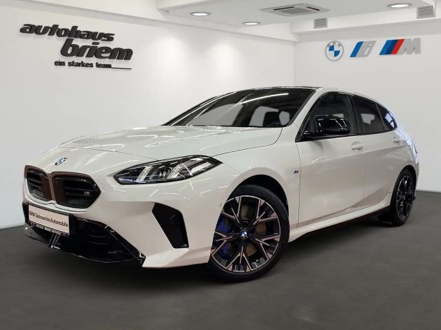 BMW 135 M135 xDrive M Performance 2024 Benzine