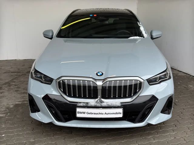 BMW 520 dA xDrive Tour. M Sport LiveCock.LED.AHK.GSD 2025 Diesel