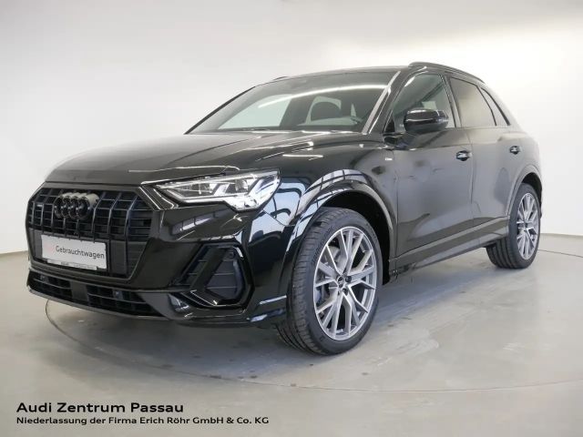 Audi Q3 40 TFSI quattro S line S tro. MATRIX AHK virt. Coc 2025 Benzine