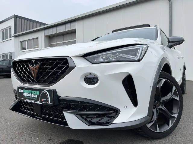Cupra Formentor 1.4 TSI e-Hybrid AHK PANO DigCockpit Navi ACC KAME 2022 Hybride / Benzine