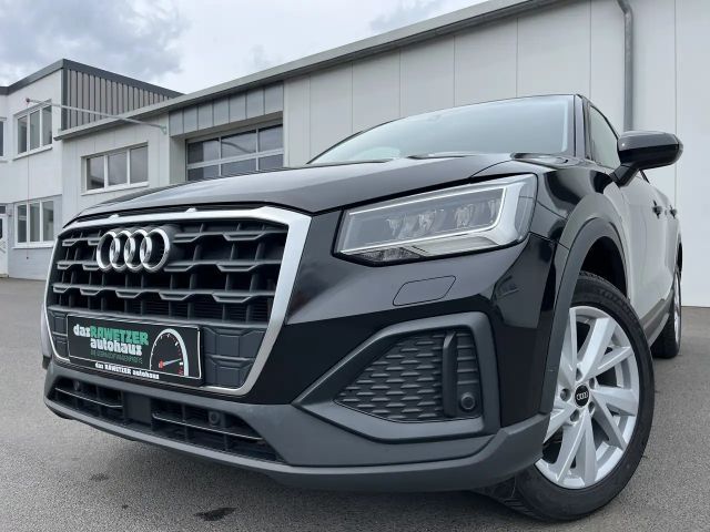 Audi Q2 35 1.5 TFSI S tronic 17 Zoll Kamera Navi el.Klappe 2022 Benzine