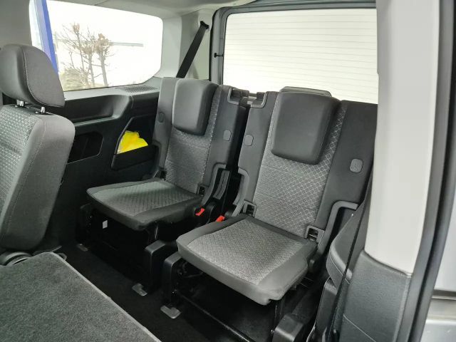 Ford Grand Tourneo