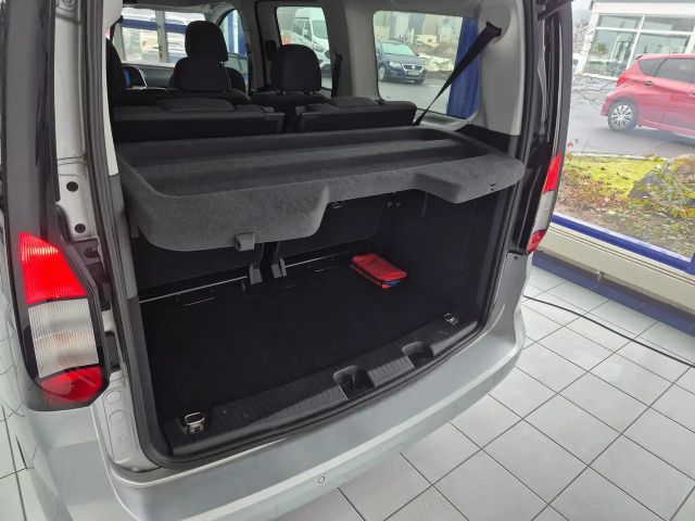 Ford Grand Tourneo