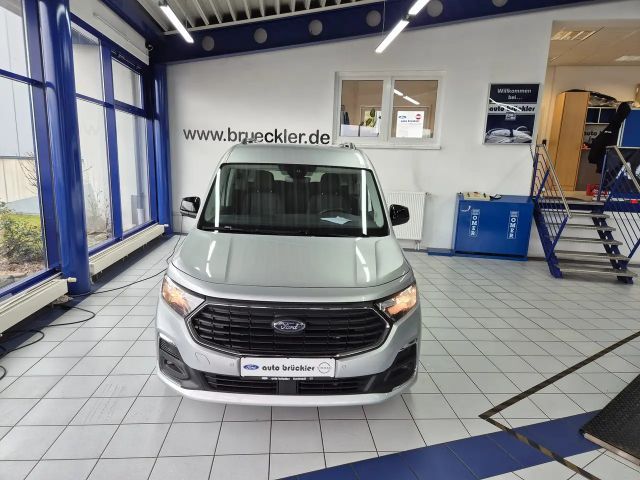 Ford Grand Tourneo