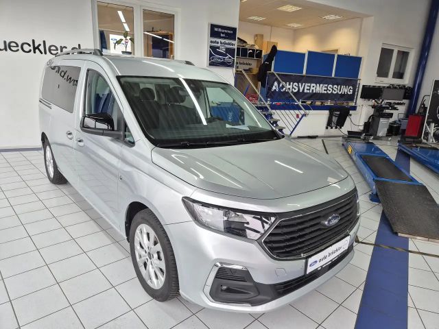Ford Grand Tourneo
