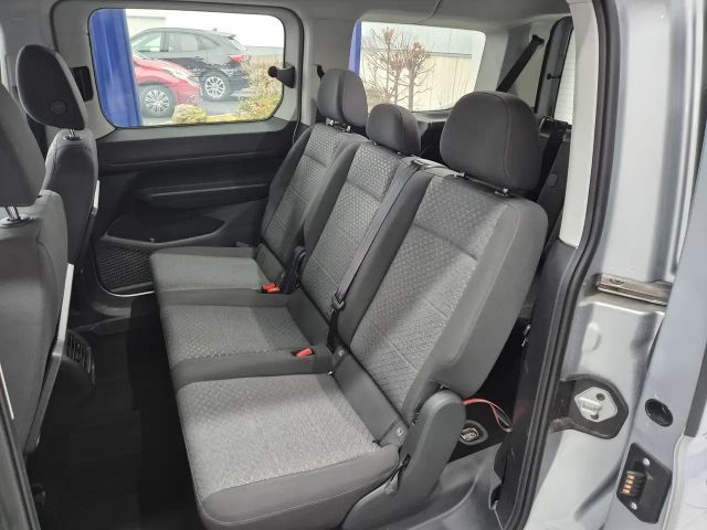 Ford Grand Tourneo