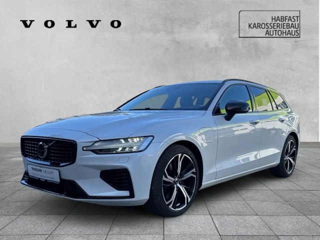 Volvo V60 Plus Dark Recharge Plug-In Hybrid AWD StandHZG Nav 2022 Hybride / Benzine