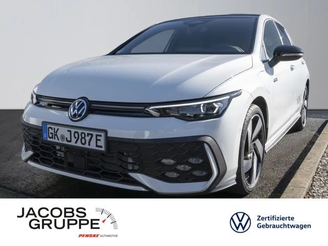 Volkswagen Golf VIII GTE 1.5 TSI eHybrid Black Style/AreaView/DCC/Matrix/Business 2026 Hybride / Benzine
