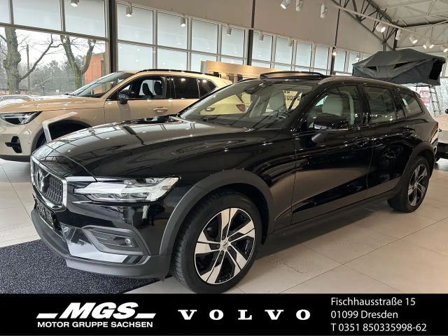 Volvo V60 Cross Country V60 CC B4 Mild-Hybrid Diesel Plus Bright AWD 2023 Diesel