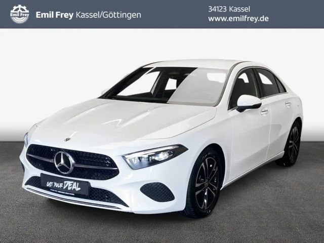 Mercedes-Benz A 180 A-Klasse 2025 Benzine
