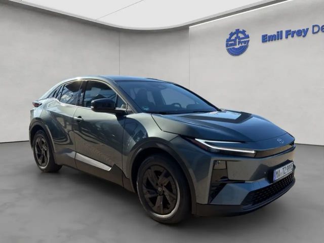 Toyota C-HR+