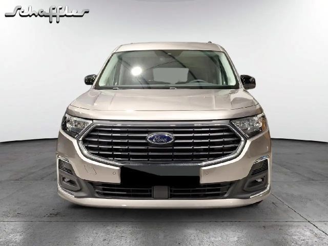 Ford Grand Tourneo