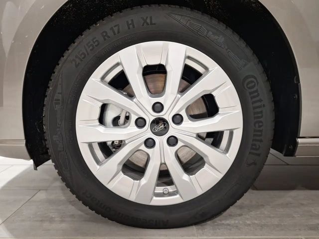 Ford Grand Tourneo