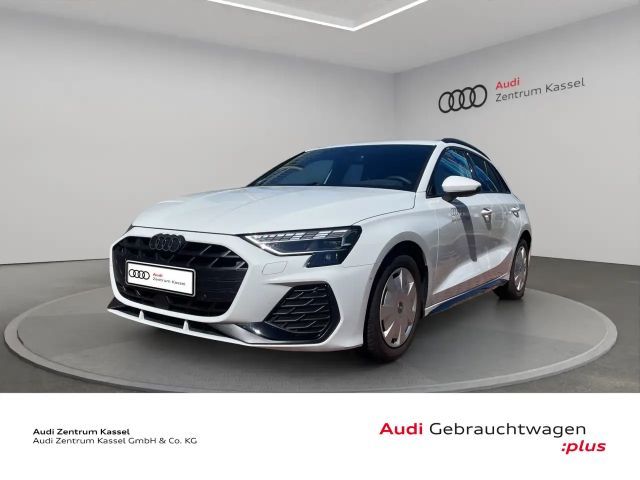 Audi A3 30 TFSI S line LED CarPlay ACC Rückfahrkamera 2025 Benzine