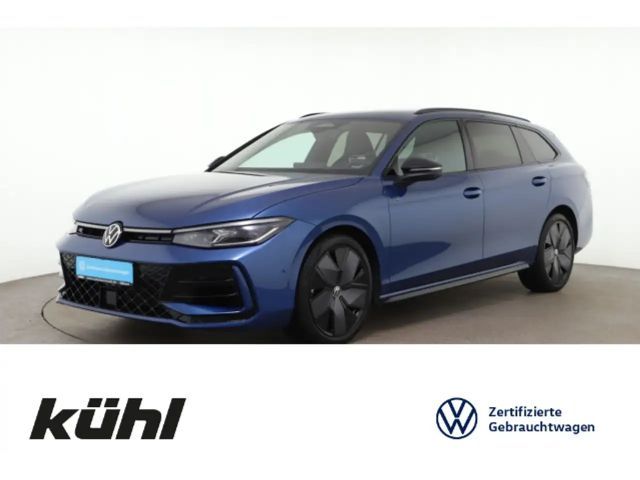 Volkswagen Passat Variant 2.0 TSI 4M DSG R line IQ.Light/AC 2025 Benzine