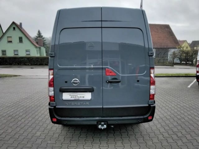 Nissan Interstar