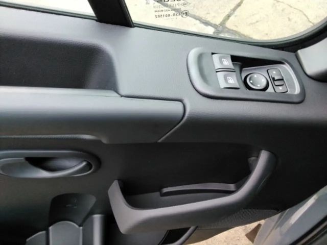 Nissan Interstar