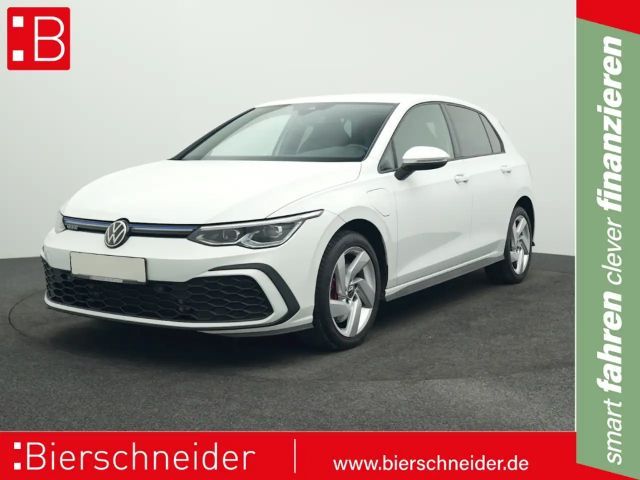 Volkswagen Golf 8 1.4 TSI e-Hybrid DSG GTE AHK NAVI KAMERA LED SHZ 2022 Hybride / Benzine