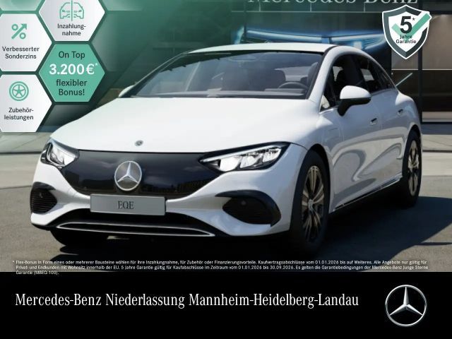 Mercedes-Benz EQE 300 Avantgarde Distr. LED AHK Kamera Totwinkel 2022 Elektrisch