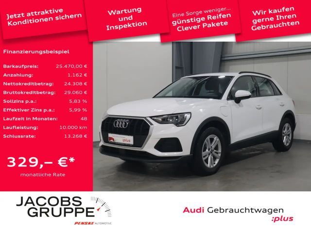 Audi Q3 45 TFSI e Tempomat*PDC*Navi * 2022 Hybride / Benzine