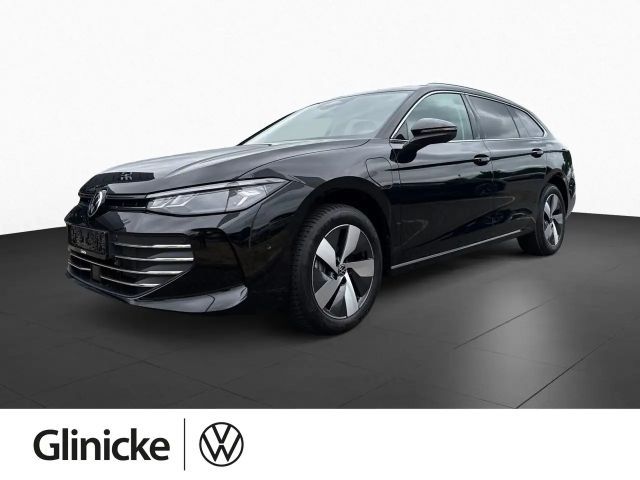 Volkswagen Passat Variant Passat Business 1,5l eHybrid 110kW(150 PS)/85KW( 2026 Hybride / Benzine