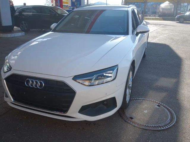 Audi A4 2024 Benzine