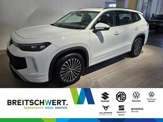 Volkswagen Tayron 1.5 eTSI Life DSG PanoD AHK 7Sitzer 4JGar 2025 Benzine