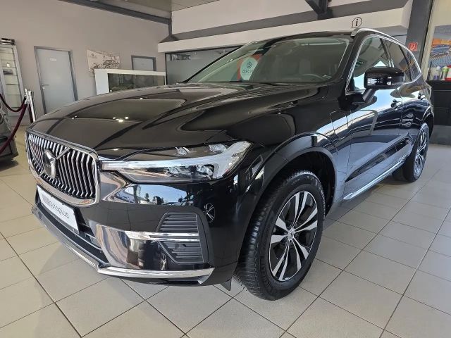 Volvo XC60 T6 Core Recharge AWD WinterPkt LED Kamera 2022 Hybride / Benzine