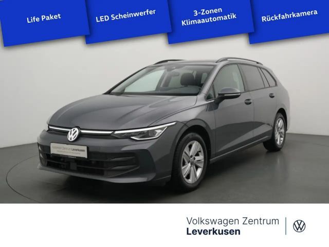 Volkswagen Golf VIII LIFE PDC NAVI VIRT KAM CARPLAY KLIMA 2024 Benzine