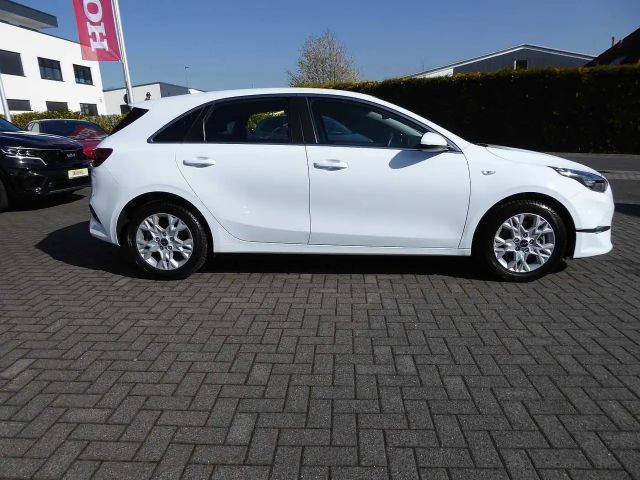 Kia Ceed / cee'd