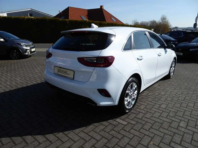 Kia Ceed / cee'd
