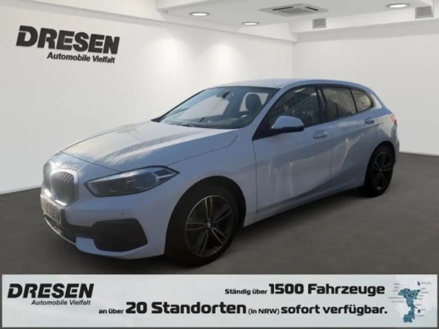 BMW 116 i Sport Line Allwetter Navi Digitales Cockpit LED 2024 Benzine