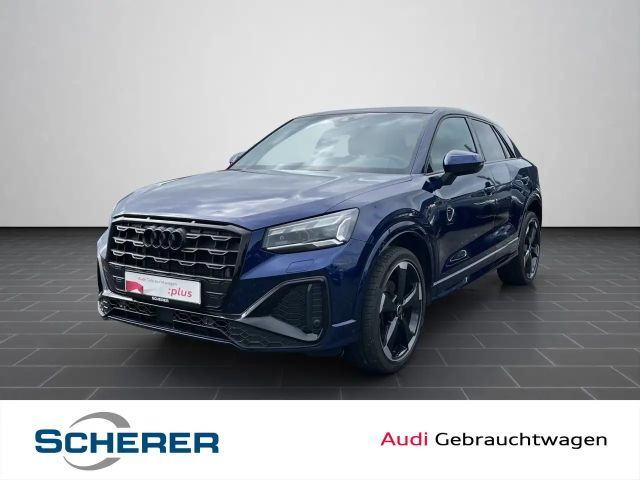 Audi Q2 2x S line 35 TFSI S tronic PANO AHK MATRIX 2024 Benzine