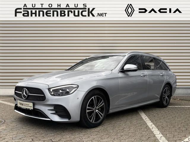 Mercedes-Benz E 220 d 2.0 T-Model AMG Line Panorama-Dach 2021 Diesel