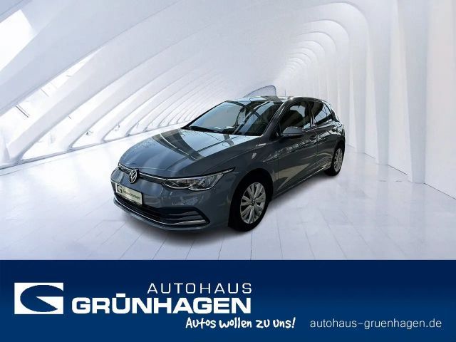 Volkswagen Golf Golf VIII 1.5 TSI Active (EURO 6d) Navi/Klima/LED 2023 Benzine