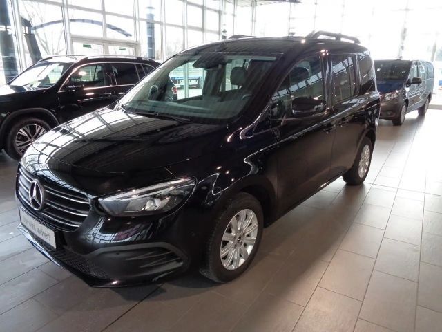 Mercedes-Benz T-Klasse T 180 D,NAVI,AHK,KAMERA,LED,TW,SPUR 2024 Diesel