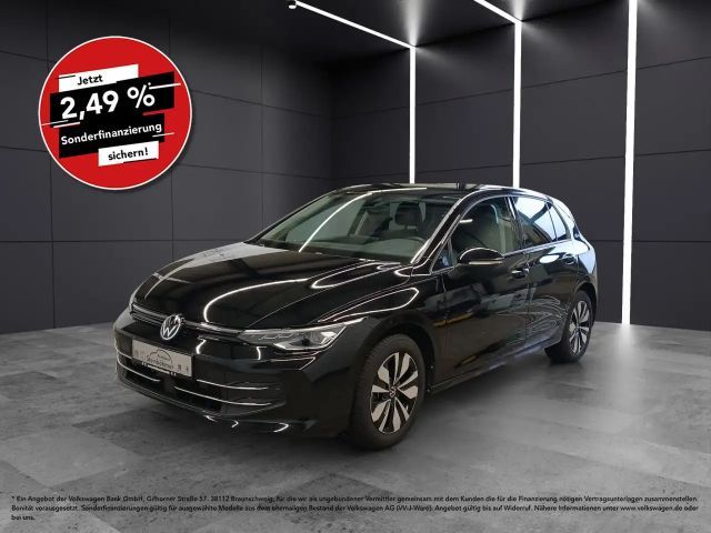 Volkswagen Golf GOAL 1.5eTSI DSG LEDPlus NAV AHK RearView LED 2025 Benzine