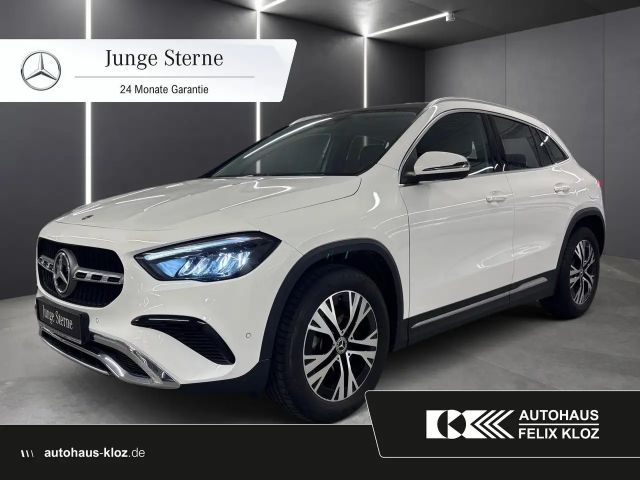 Mercedes-Benz GLA 200 2024 Benzine