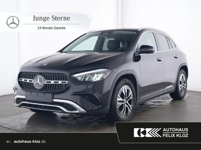 Mercedes-Benz GLA 180 2024 Benzine