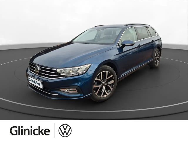 Volkswagen Passat Variant 2.0 TDI DSG AHK SHZ PANO 4Motion 2023 Diesel