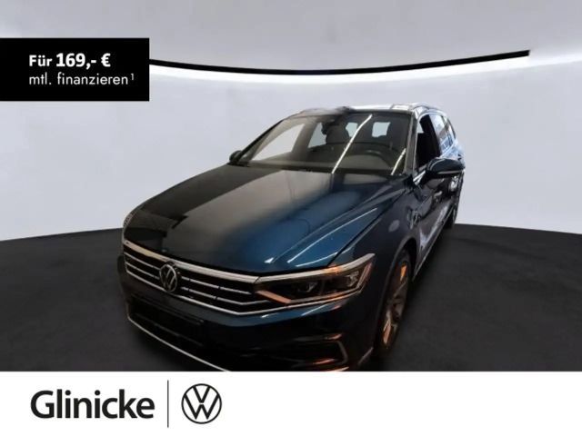 Volkswagen Passat GTE 1.4 eHybrid Navi AHK Pano RüKa 2022 Hybride / Benzine